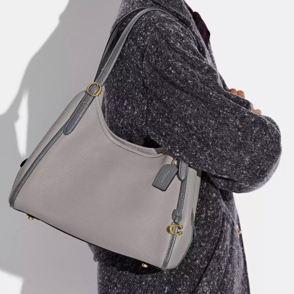 Coach Lori Brass/Dove Grey C6627
Shoulder Bag In Colorblock leather RETAIL 500 - Picture 1 of 11